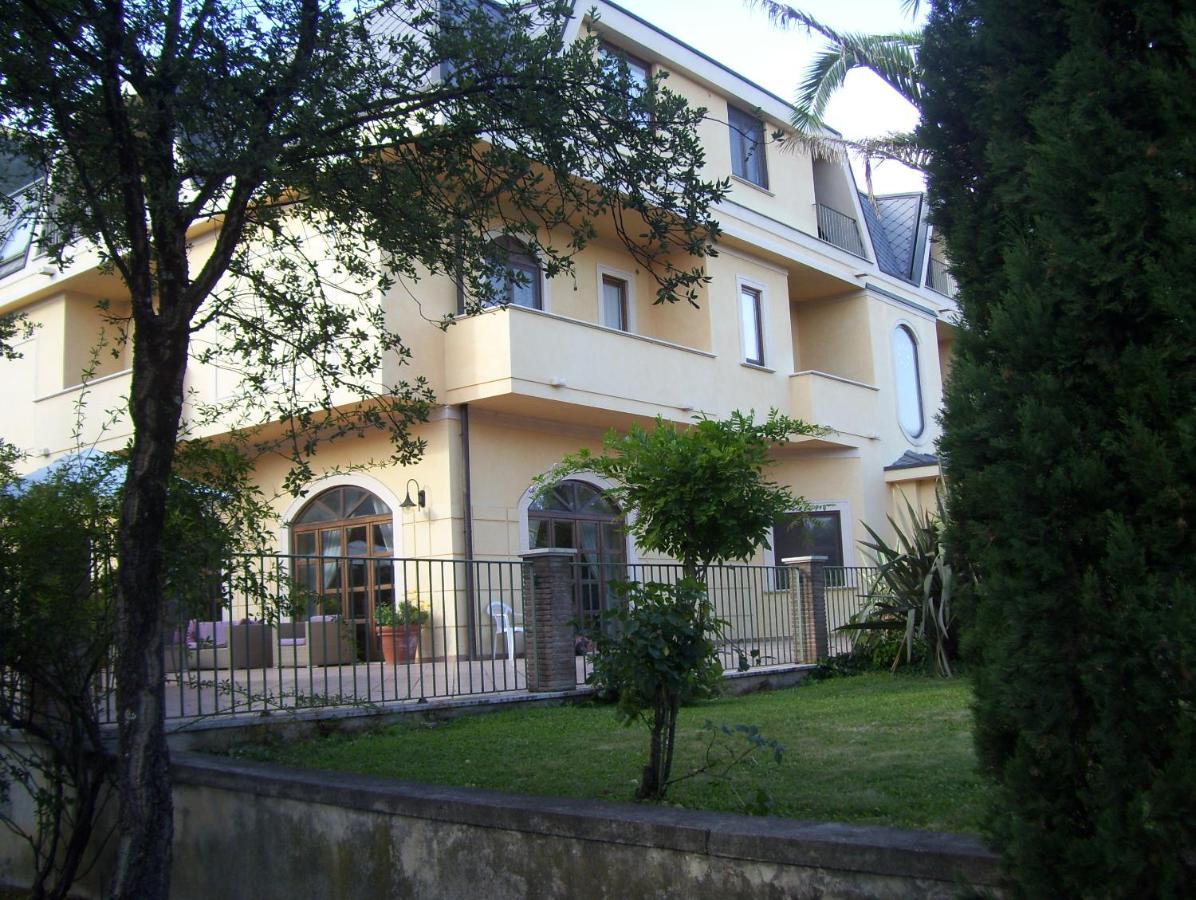 Hotel Del Sole Сора Екстер'єр фото