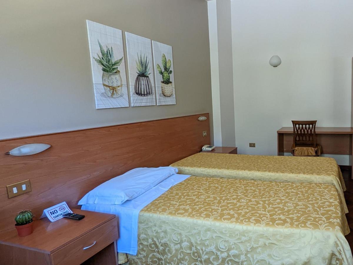 Hotel Del Sole Сора Екстер'єр фото